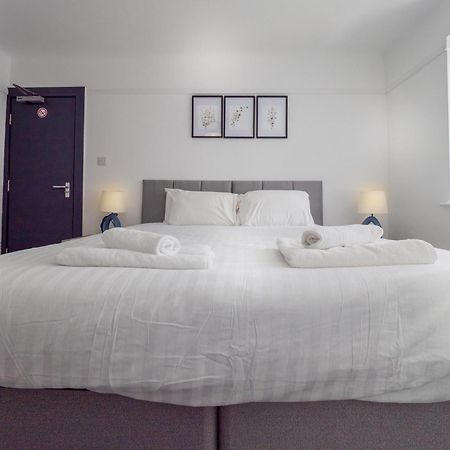 3Br Haven Retreat In Wallasey With Free Street Parking Ngoại thất bức ảnh