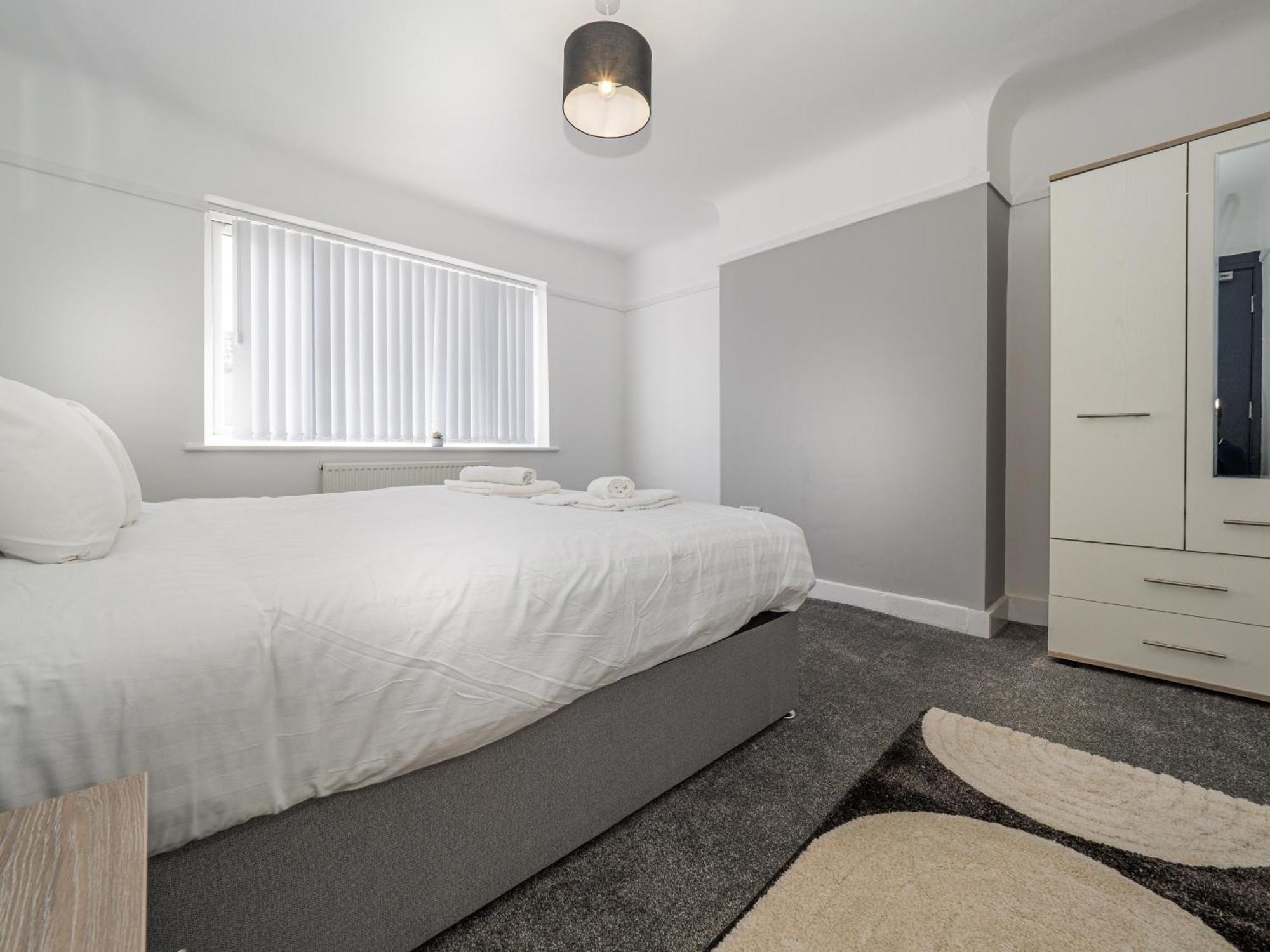 3Br Haven Retreat In Wallasey With Free Street Parking Ngoại thất bức ảnh