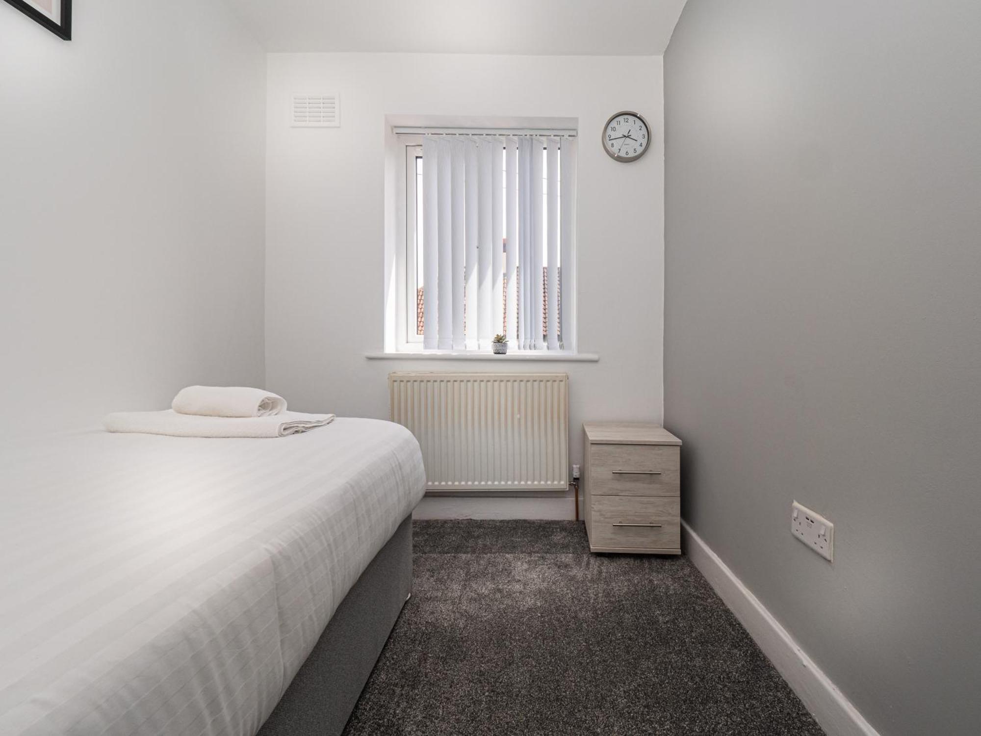 3Br Haven Retreat In Wallasey With Free Street Parking Ngoại thất bức ảnh